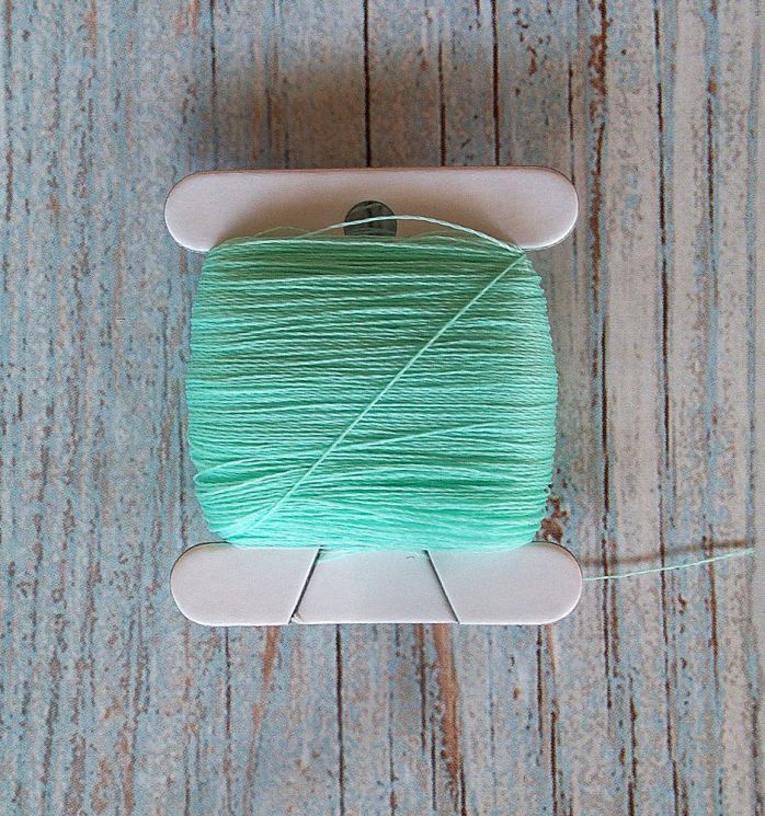 Нить люминисцентная бирюзовая (зелено-желтое свечение) 50м