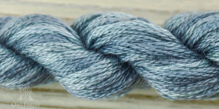 3404 Нитки ручного окрашивания OwlForest на основе DMC, пасма 8 метров Грозовое небо